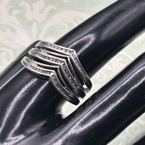 3 tier Chevron silver and diamond ring
